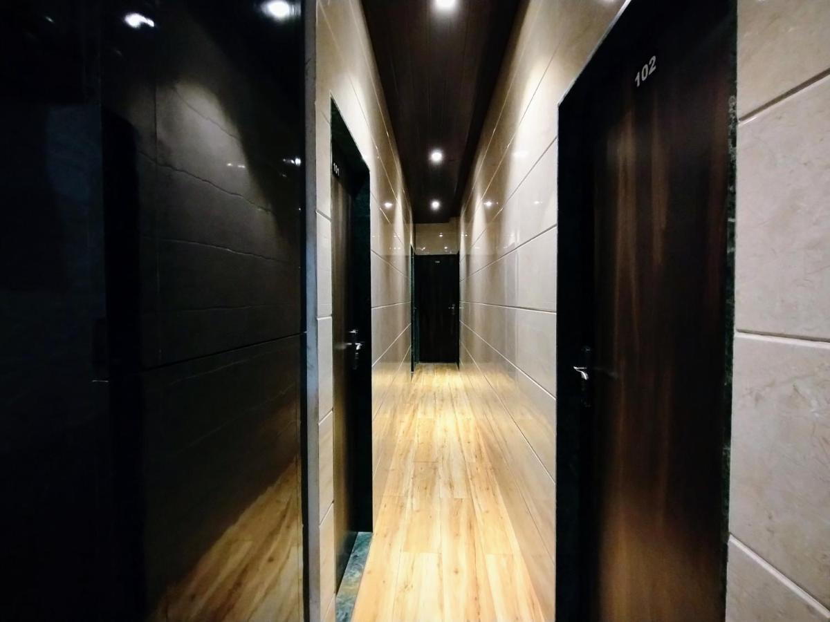 Hotel Eros - Near Airport T2 Mumbai Exterior photo