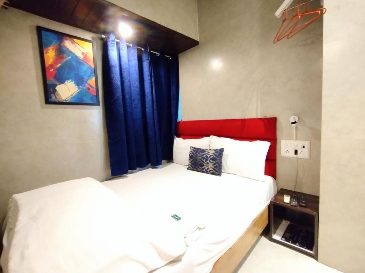 Hotel Eros - Near Airport T2 Mumbai Exterior photo